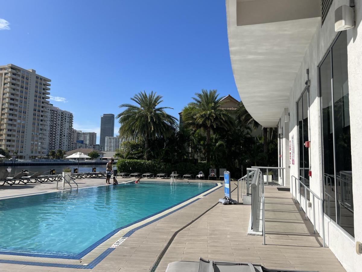 23Rd Floor Luxury & Spacious Beachwalk Resort Apartment With Amazing View Hallandale Beach Eksteriør bilde