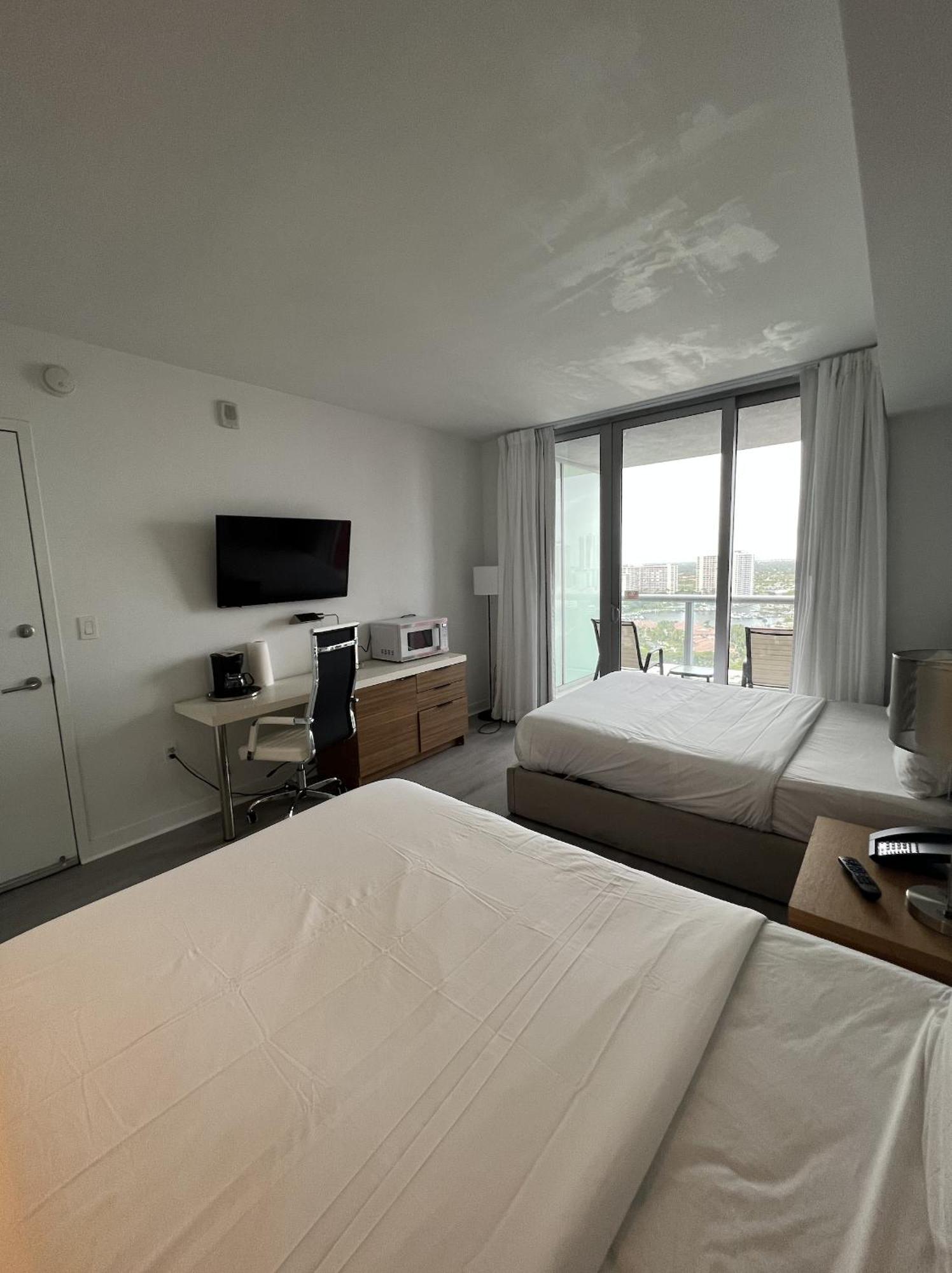 23Rd Floor Luxury & Spacious Beachwalk Resort Apartment With Amazing View Hallandale Beach Eksteriør bilde