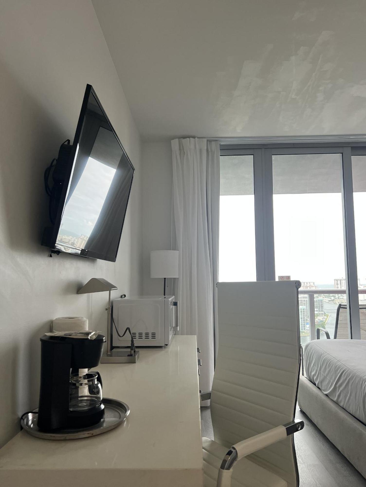 23Rd Floor Luxury & Spacious Beachwalk Resort Apartment With Amazing View Hallandale Beach Eksteriør bilde