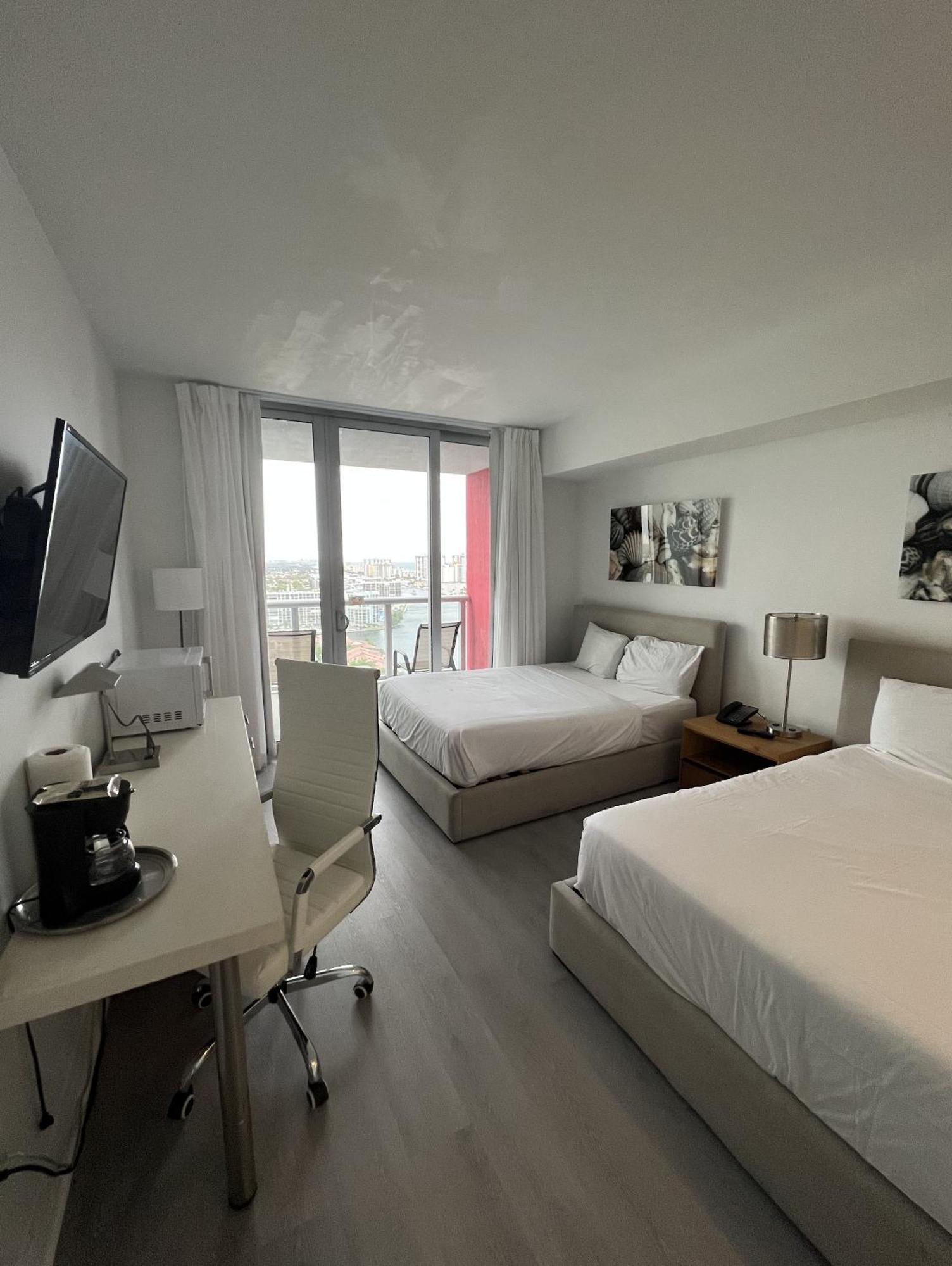 23Rd Floor Luxury & Spacious Beachwalk Resort Apartment With Amazing View Hallandale Beach Eksteriør bilde